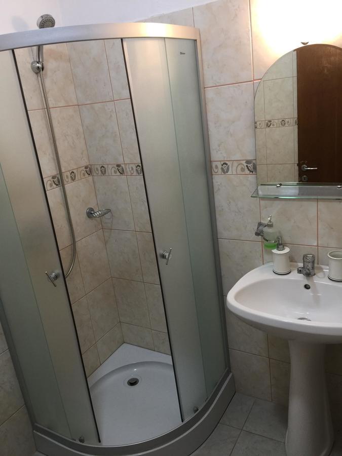 Hotel Rares Botoszany Zewnętrze zdjęcie