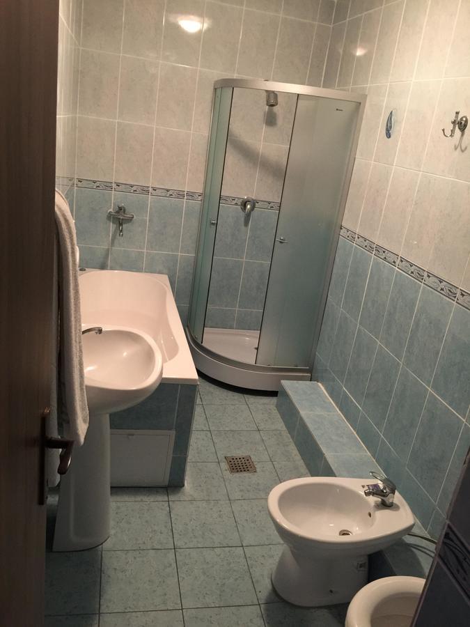Hotel Rares Botoszany Zewnętrze zdjęcie