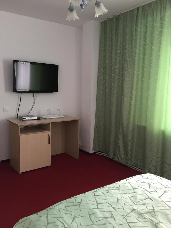 Hotel Rares Botoszany Zewnętrze zdjęcie