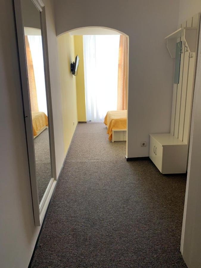 Hotel Rares Botoszany Zewnętrze zdjęcie