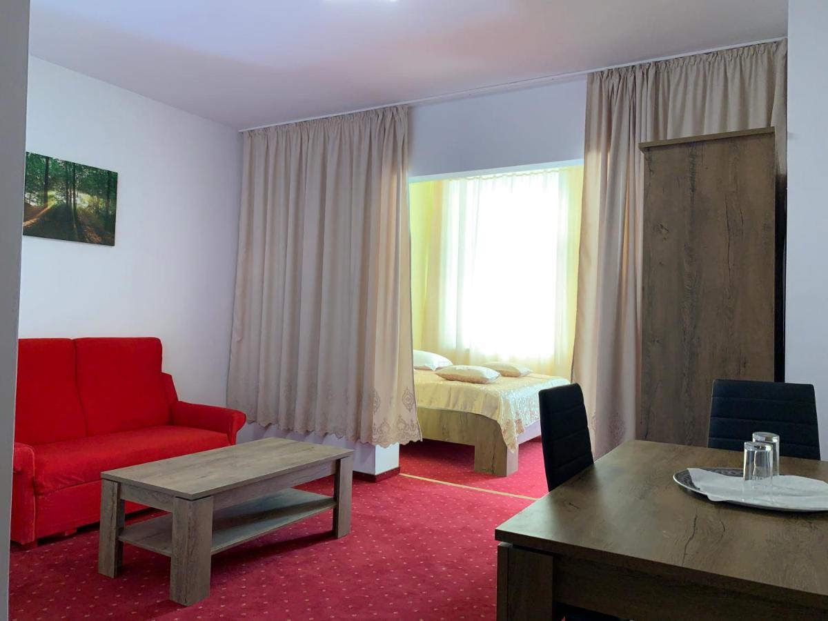 Hotel Rares Botoszany Zewnętrze zdjęcie
